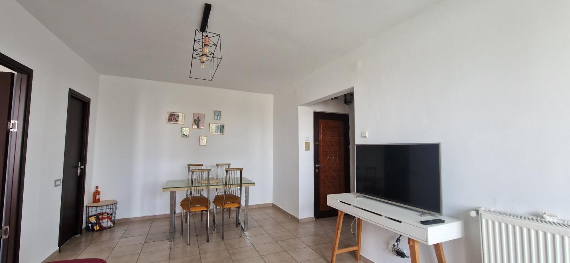 Old Town With Charming View Apartment *